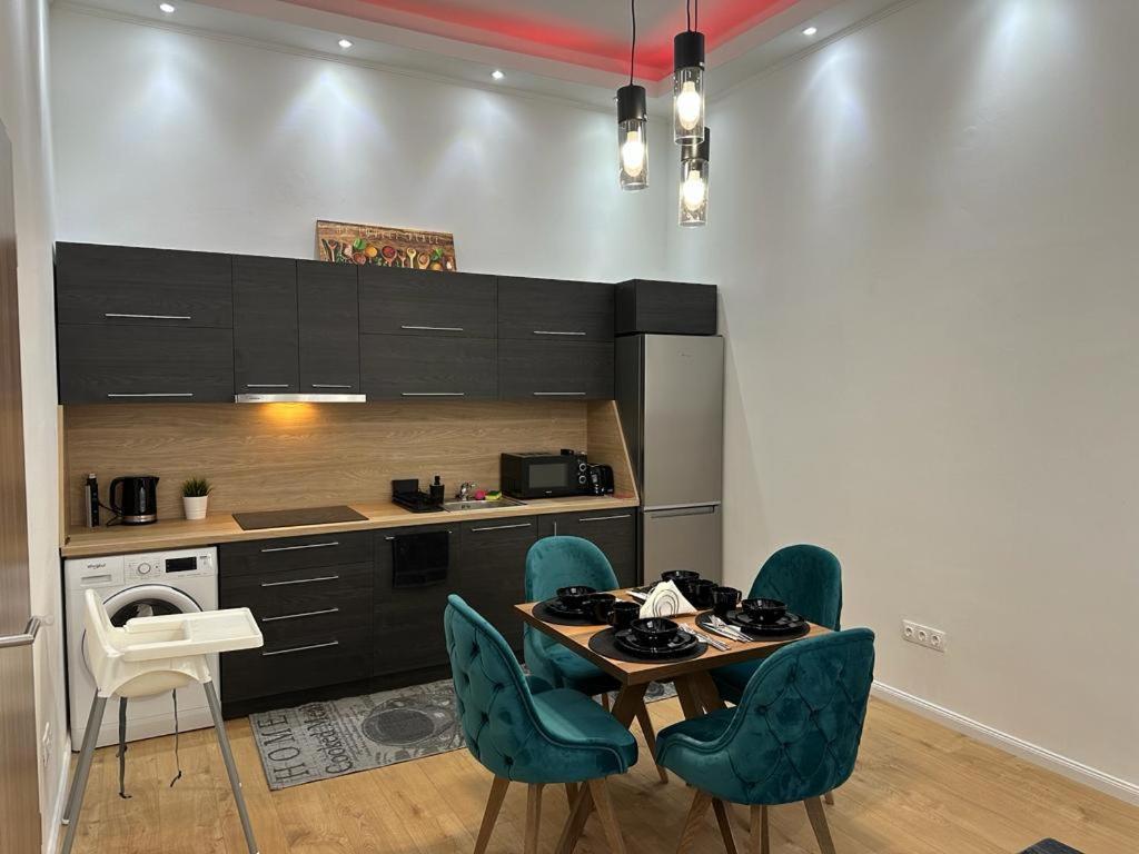 Lizu Apartmant Βουδαπέστη Εξωτερικό φωτογραφία